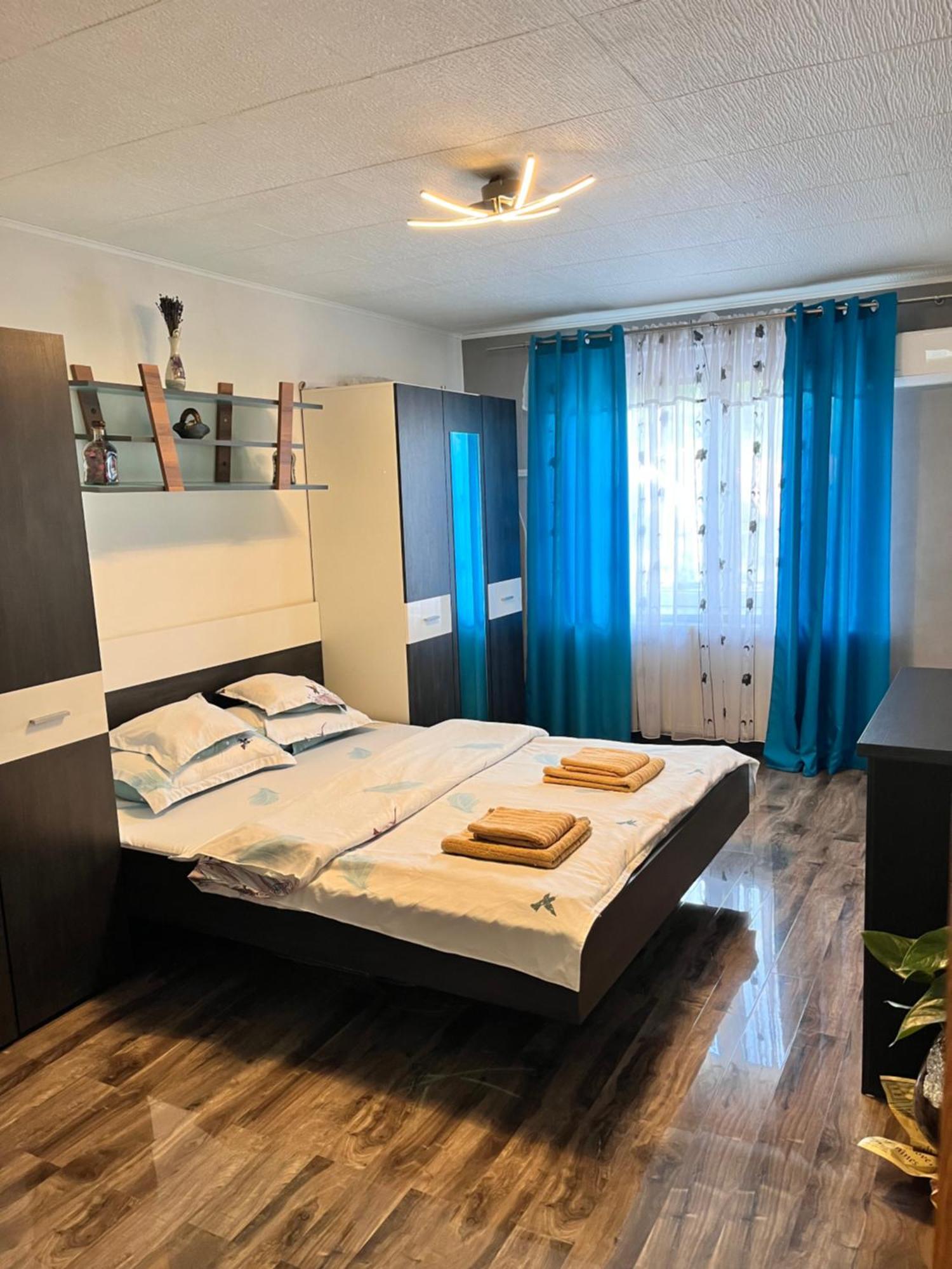 Apartament Maria 1 Baile Herculane Bagian luar foto