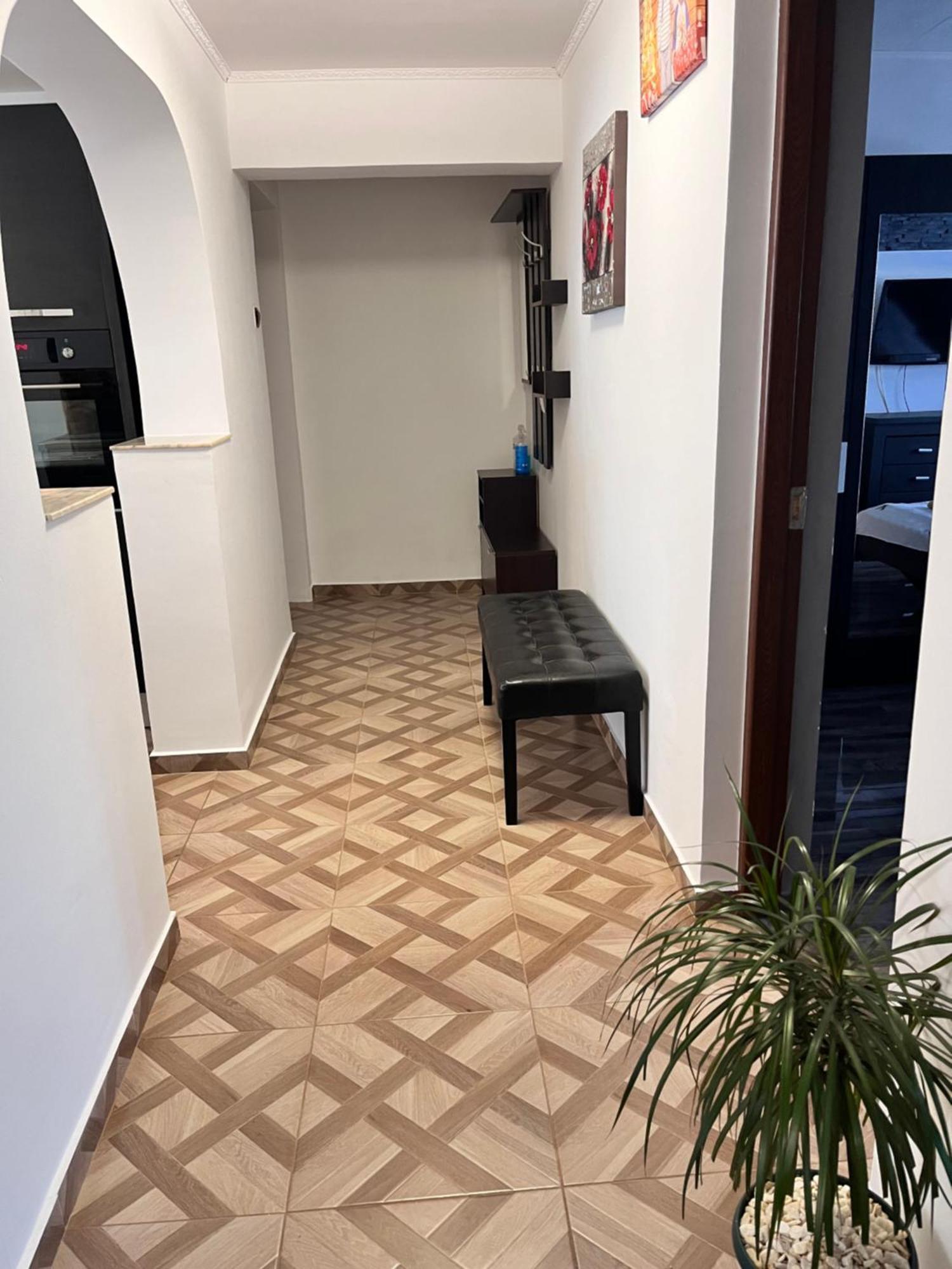 Apartament Maria 1 Baile Herculane Bagian luar foto